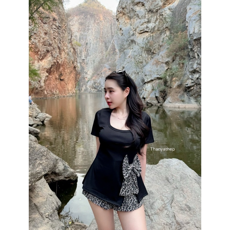 งานsetเสื้อตัวยาวคอยู แมทพร้อมกับ กางเกงขาสั้น tyt.