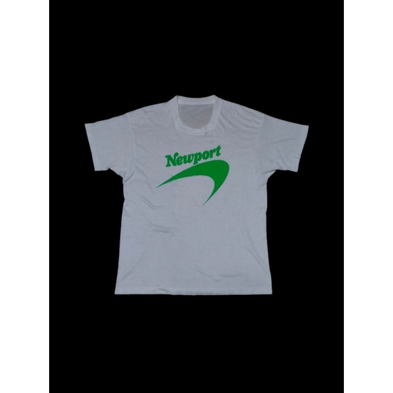 เสื้อยืด Vintage 80's Newport t-shirt