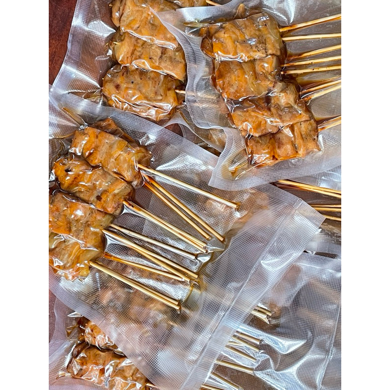 หมูปิ้งสูตรโบราณย่างด้วยเตาถ่าน พร้อมอุ่นทาน 12 ไม้