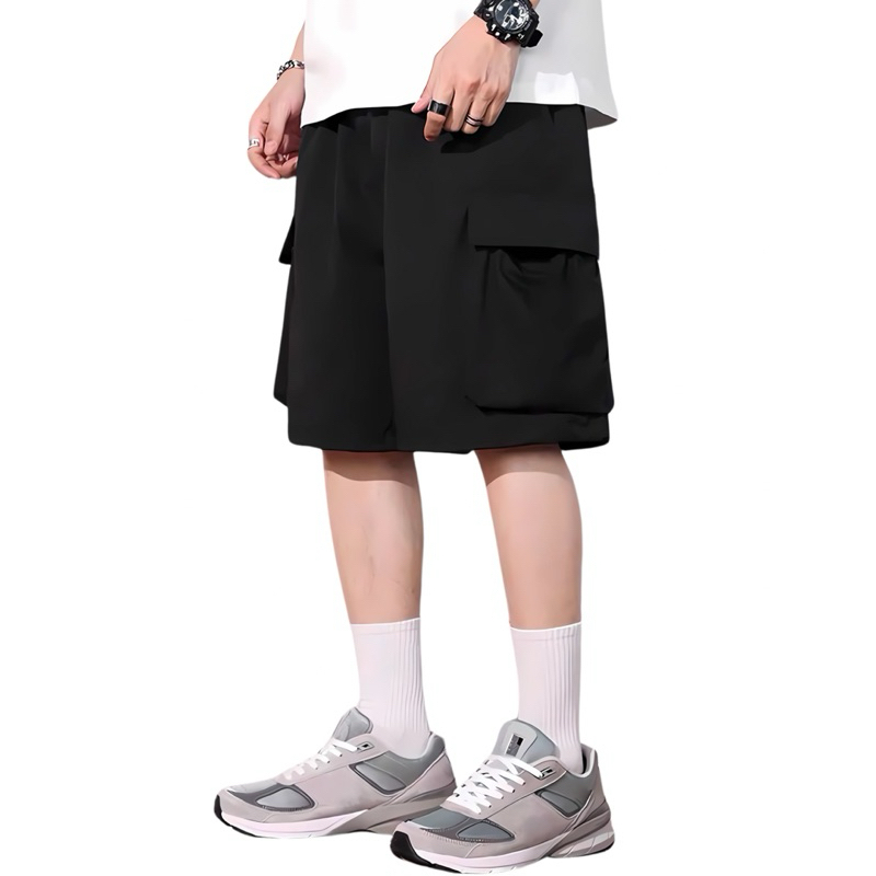 Cargo Shorts – Black Edition กางเกงขาสั้นสไตล์ Cargo ทรง Oversized สีดำ ดีไซน์เท่