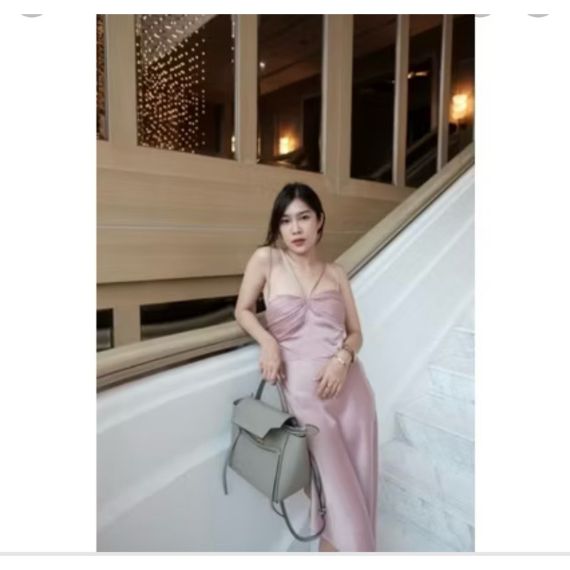 ส่งต่อ!! เดรส Claire Maxi Dress สี deep pink จากแบรนด์ Presents Official สภาพใหม่มือ1