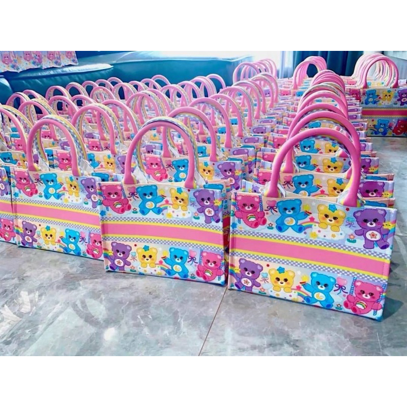 ❤️ #สินค้าพร้อมส่ง   กระเป๋าCarebear Lady กระเป๋าแคร์แบร์ ทรงเหลี่ยม น่าร๊ากกสดใส ใบใหญ่ฝุด งานมีซิป มีสายสะพาย