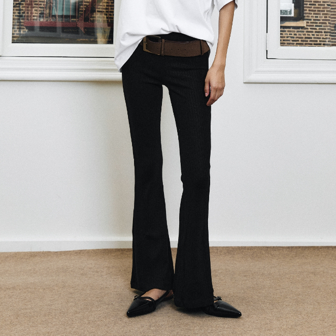 EXTRACURRICULAR | Kate Flared Pant กางเกงขาม้าแต่งดีเทลขอบเอวพับ