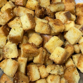 Garlic/Honey Butter Bread Bites ขนมปังกรอบเนยกระเทียม/เนยน้ำ…