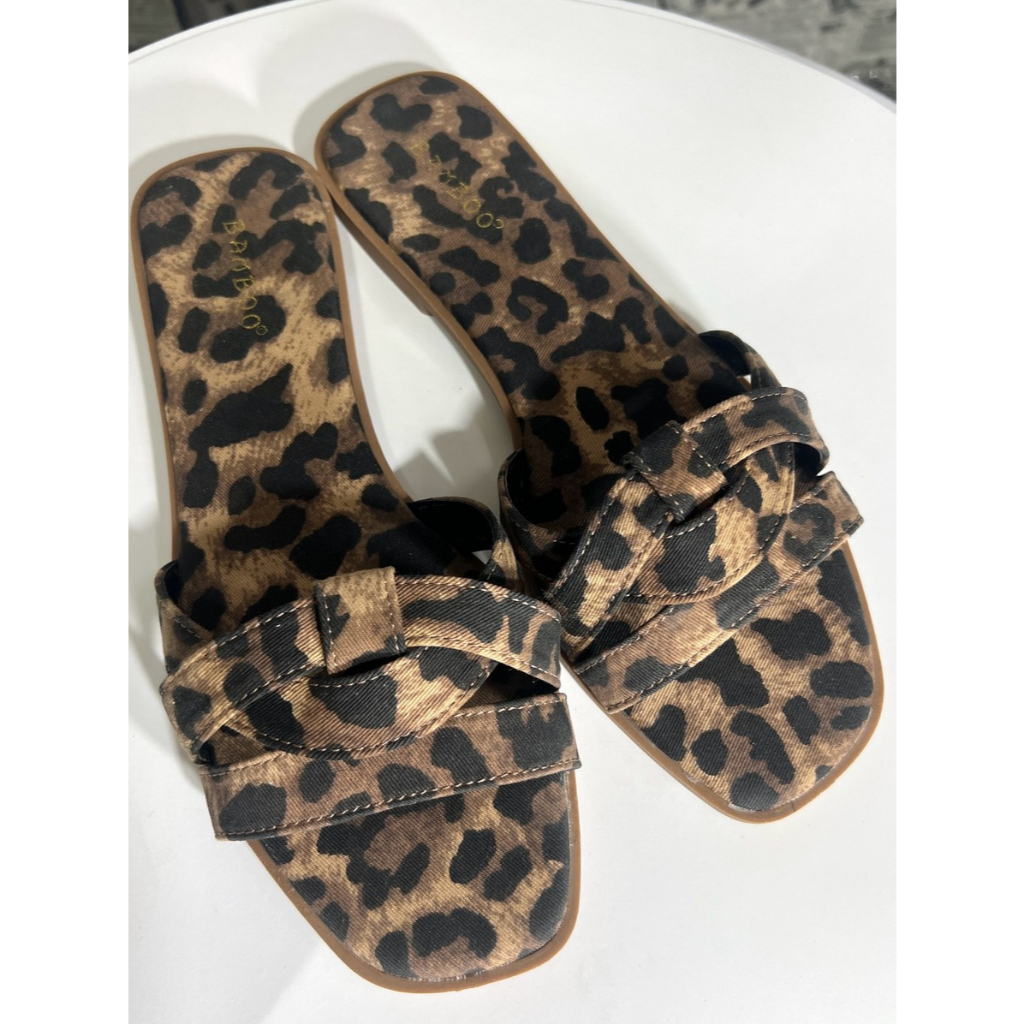 Bamboo:เลดี้เสือดาวพิมพ์รองเท้าแตะแบน/Ladies' leopard print flat sandals