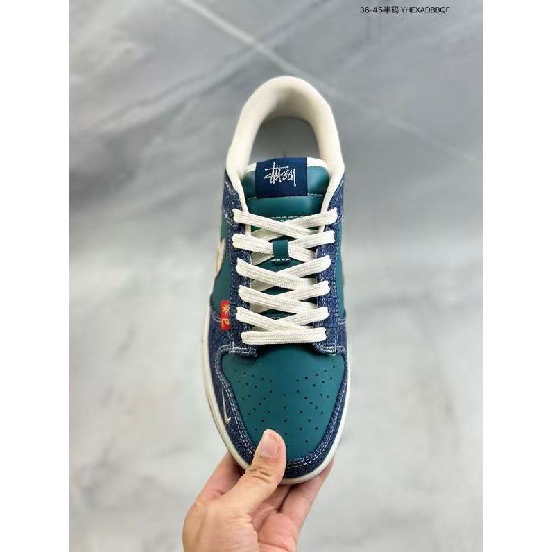 Nike SB Dunk Low รองเท้าลำลองสีน้ำเงินและสีเขียวลายเกล็ดต่ำ