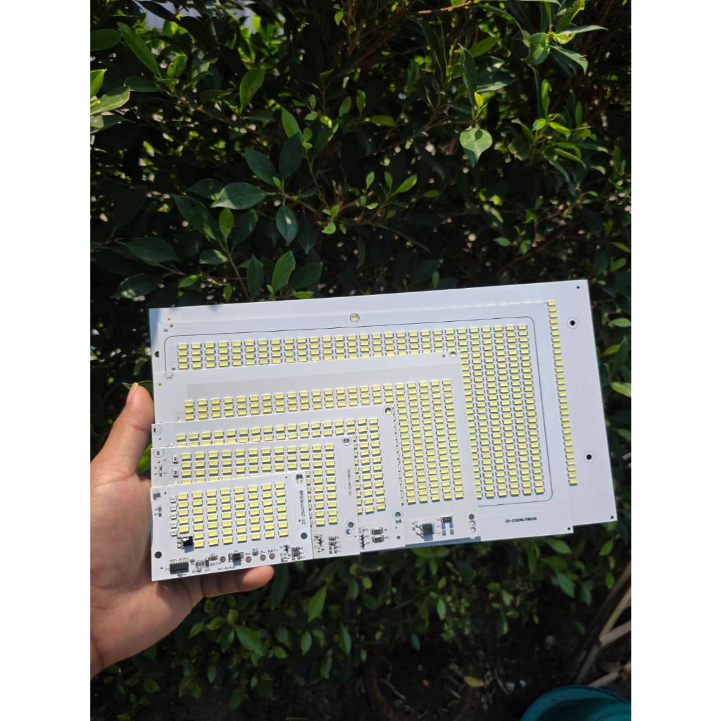 แผงโคมไฟ Led  วงจรพร้อมรีโมท โคมไฟสวน โคมไฟน้ำท่วม สปอร์ตไลท์ ชุดซ่อมโคมไฟโซล่าเซลล์ สว่างประหยัดไฟมากใช้กับแผงโซล่าเซล6