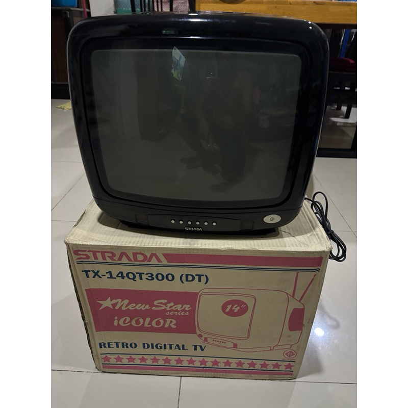 Strada CRT TV 14 inches Black Color