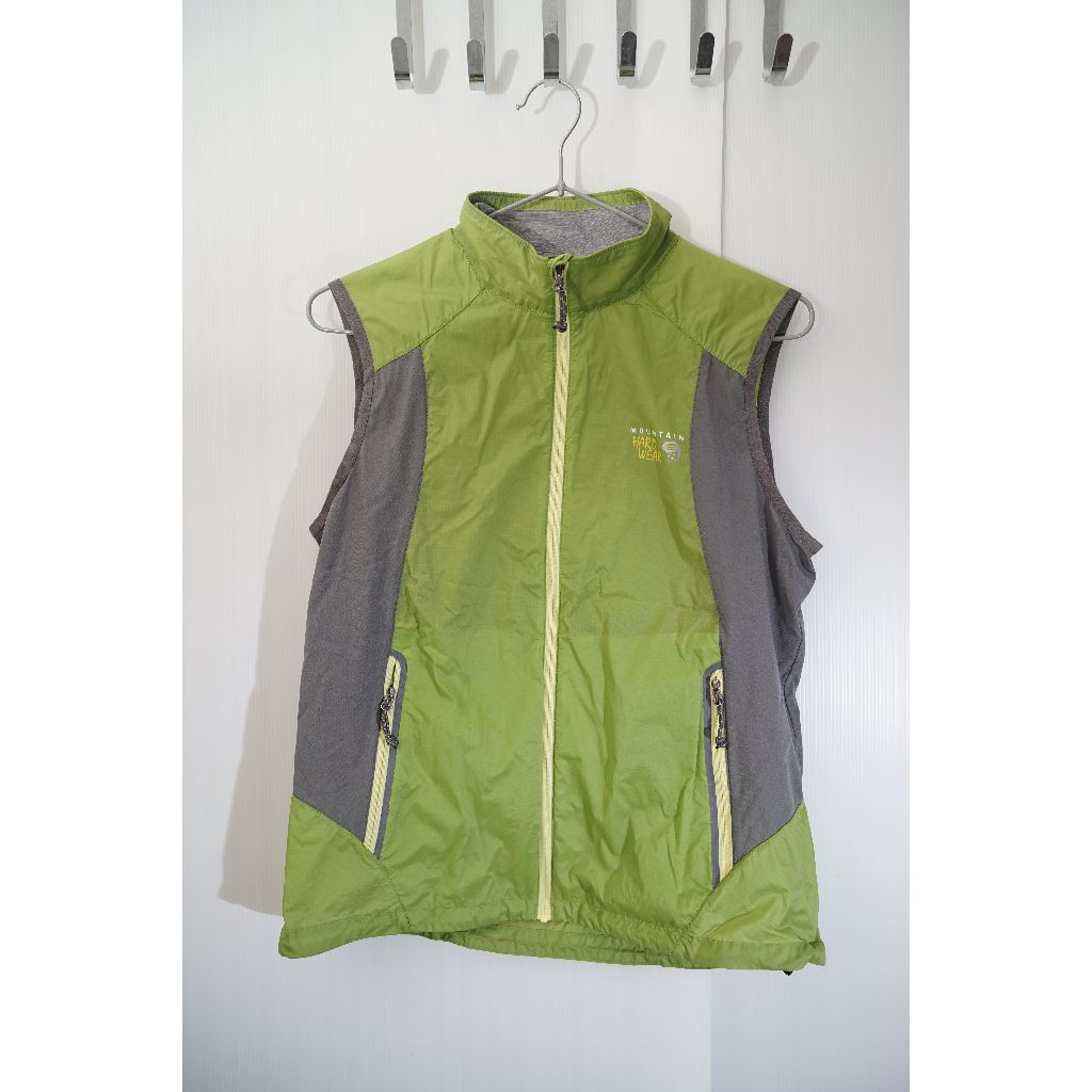 เสื้อกั๊กผ้าร่มบาง Mountain Hardwear (38u)