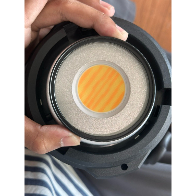 ฟิลเตอร์กันแมลง พร้อมฐาน หมุนเข้า-ออกได้ครับ ติดตั้งกับไฟรุ่น BOX330W - ZSYB Y300S-Y500S ได้ครับ พร้