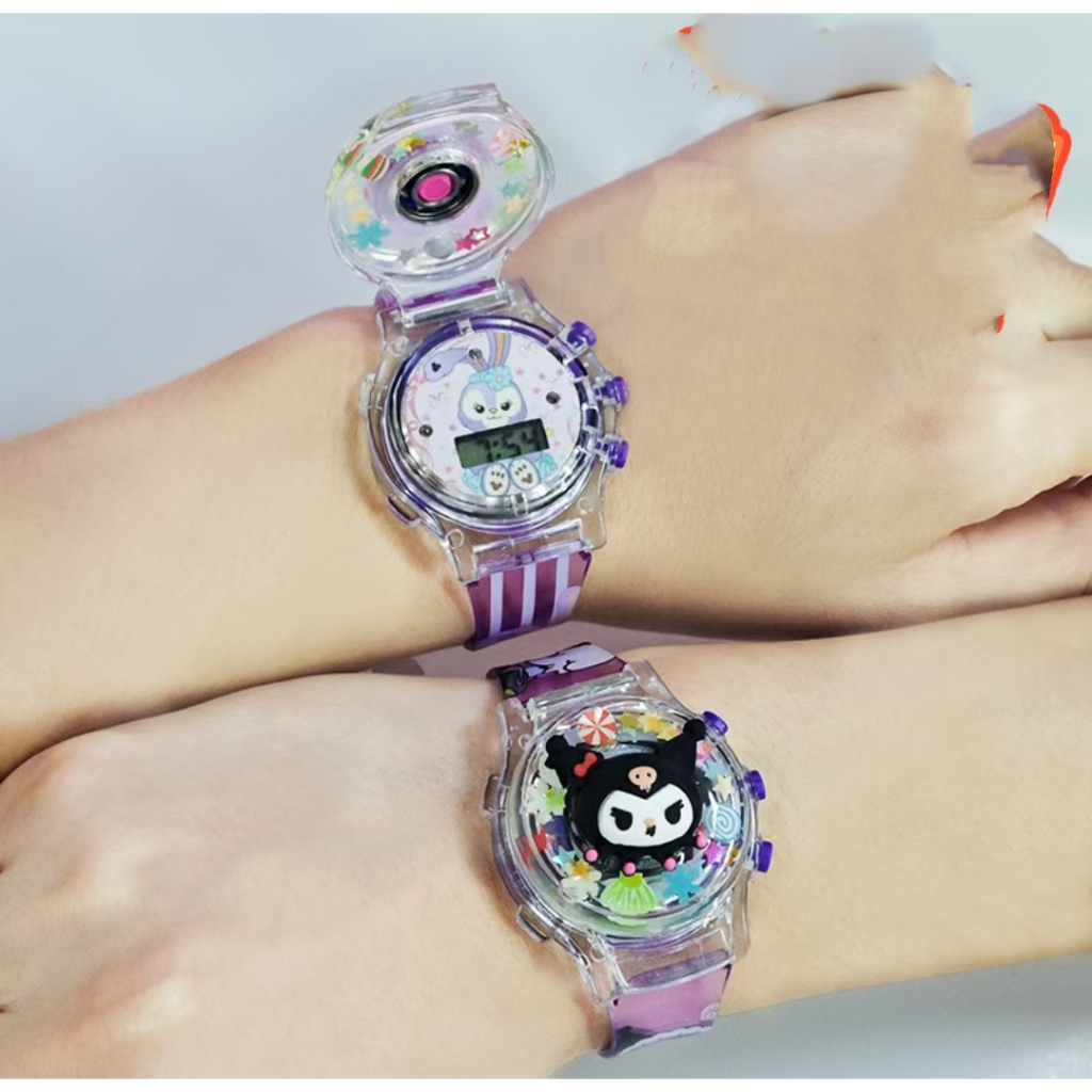 SANRIO นาฬิกา ซานริโอ คุโรมิ พร้อมกล่องของขวัญ สำหรับเด็กผู้หญิงหมุนเรืองแสงเพลงนาฬิกาที่มีสีสันกระ พริบเด็ก นำ นาฬิกาสำ