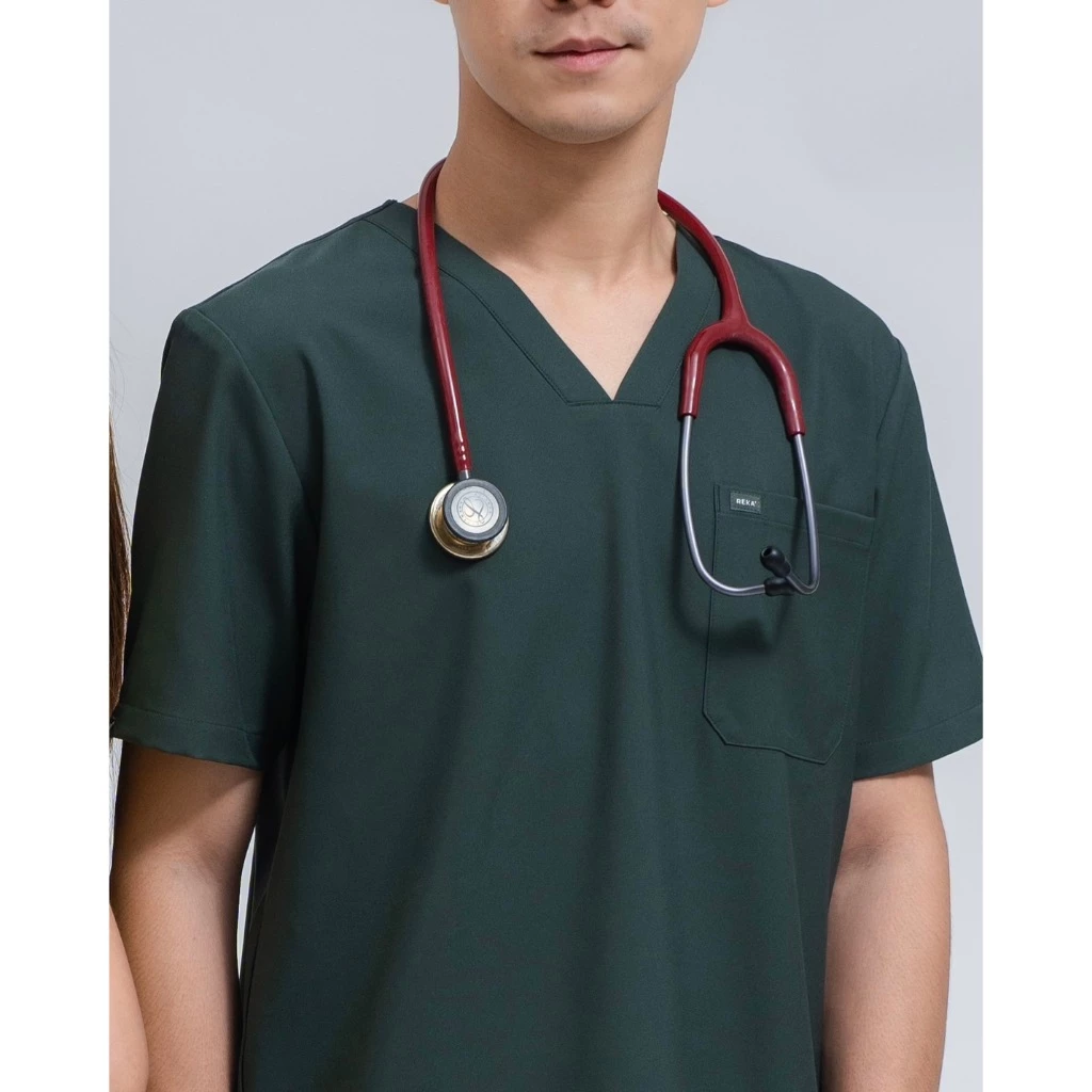 REKA SCRUBS - เสื้อคอวี สี Forest - BEATRIX (ชุดสครับแพทย์ พยาบาล พร้อมปักชื่อ)