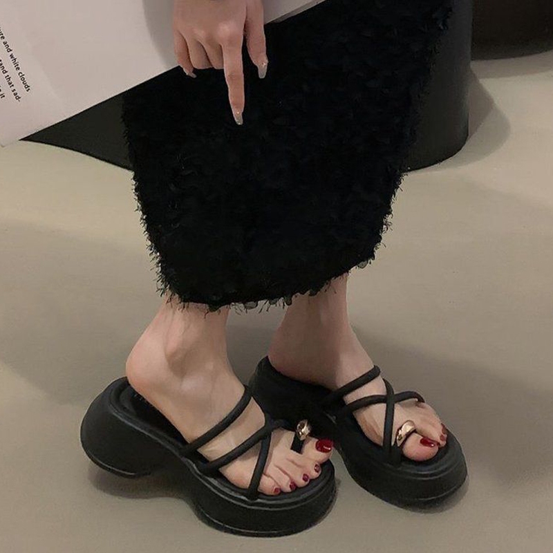Lateye เข้าใหม่  รองเท้าแตะแฟชั่นแบบสวมผู้หญิง  เป็นงานเสริมส้นสูง 2 นิ้ว  นิ่ม ใส่สบาย ราคาปัง สั่งมาเล้ยพร้อมส่งมากก