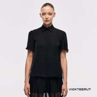 VICKTEERUT Re-Edition Pleated Sleeve Shirt เสื้อเชิ้ตแขนสั้น แขนพลีท