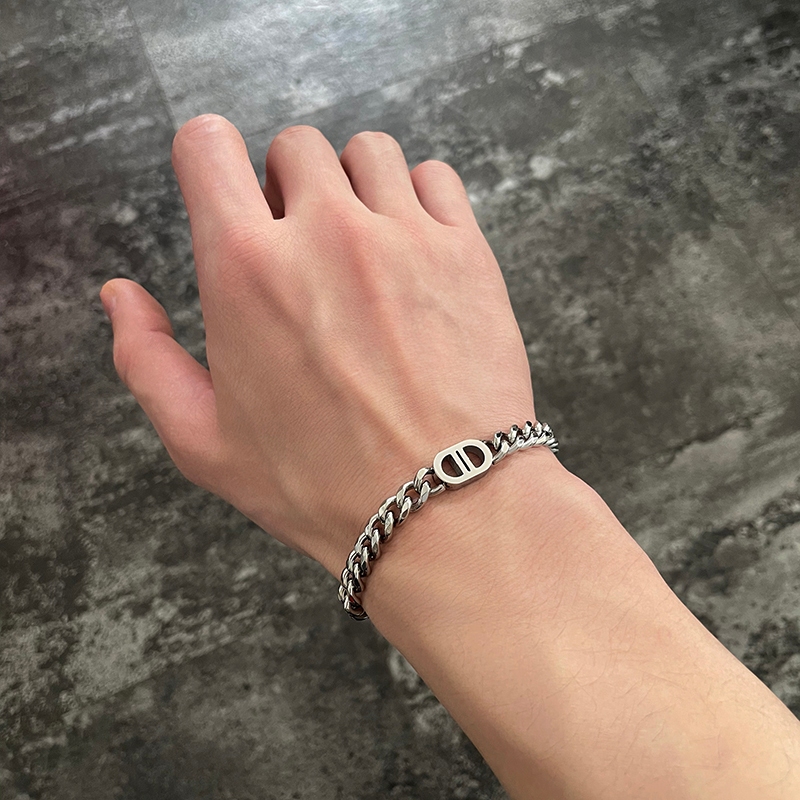 Double D สร้อยข้อมือเงิน Casual สไตล์ไทเทเนียมเหล็กผู้ชายกําไลข้อมือ พร้อมส่ง