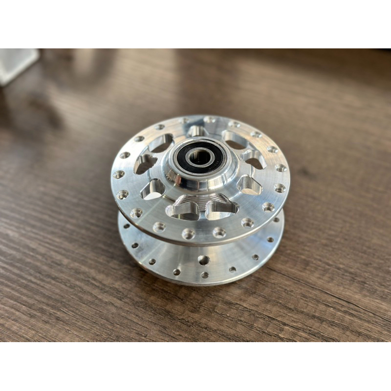 ดุมหน้า Wave 125 [DKT]