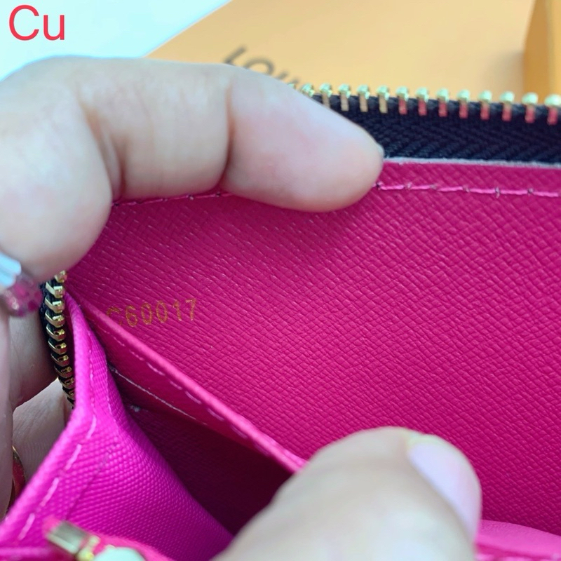 จัดโปรลดราคา* 🛍️สินค้าพร้อมส่ง🇹🇭 กระเป๋าสตางค์ใบยาว / ขนาด7.5นิ้ว พร้อมกล่อง+การ์ด ถุงผ้า💯✅ - รูปที่ 4