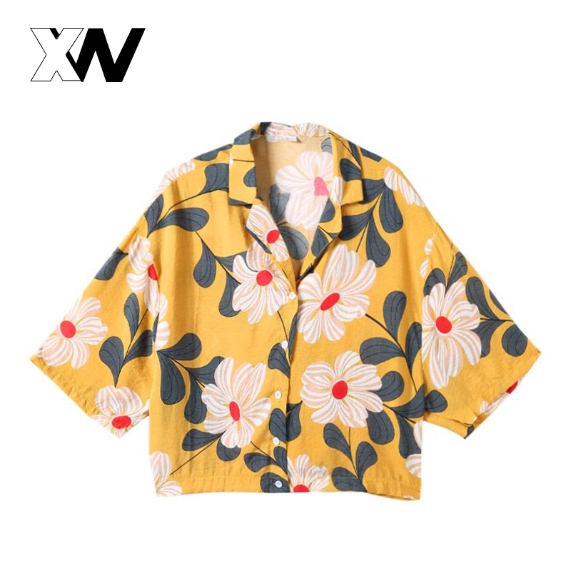 พร้อมส่งในไทย  เสื้อแฟชั่นผู้หญิง เป็นงานแขนยาวลายดอกไม้ ทรงสวย ใส่แล้วดูดี แฟชั่นที่สาวๆไม่ควรพลาด  ดีจริ๊งคอนเฟิร์ม