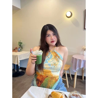 CiCi Plus+(1133-2) เสื้อคล้องคอทรงสายเหลี่ยม ผูกหลัง ดีเทลลายมัดย้อม สวยเก๋ไม่ซ้ำใคร สไตล์สาวพลัสไซส์