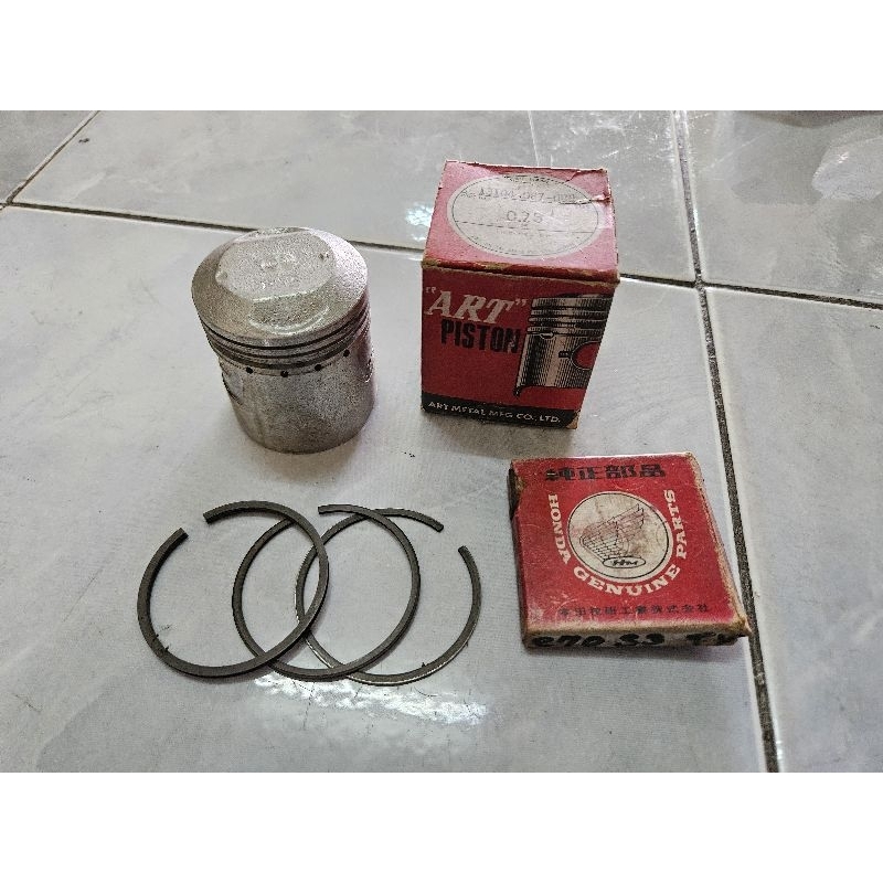 ลูกสูบ + แหวน แท้ใหม่ Honda C70 K1 K2 K3 C70M size3 OS0.75 47.75mm.