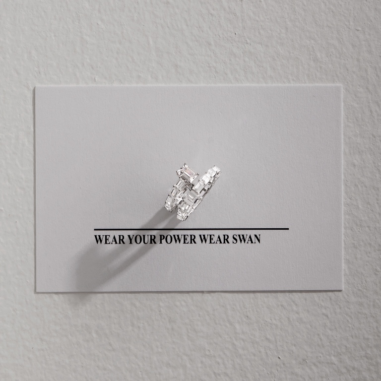 [ส่งด่วนฟรี]SWAN - PPW Emerald Art Double Ring ความงามที่ซ้อนกันอย่างลงตัว ดีไซน์เก๋ ไม่เหมือนใคร