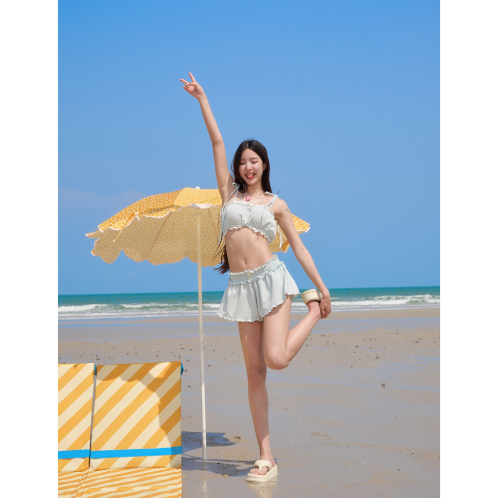 พร้อมส่ง🤍 // AVAALENE.TH - BEACH CLUB - CLOUDNY TOP (เฉพาะเสื้อ)