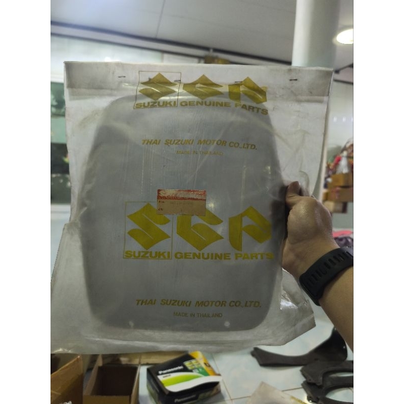 บังไมล์ ชิวหน้า SUZUKI RGV 150 Suzuki rgv 150 อาจีวี ของแท้ศูนย์เก่าเก็บ