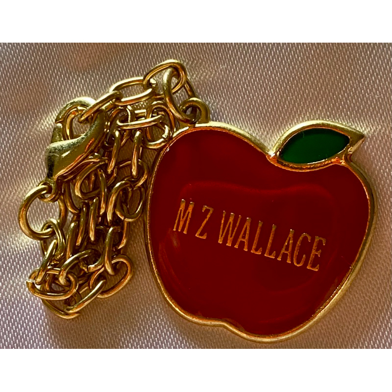 พวงกุญแจ MG Wallace Apple Charm Accessory สำหรับผู้หญิง สีแดง x ทอง MZ WALLACE [มือสอง]