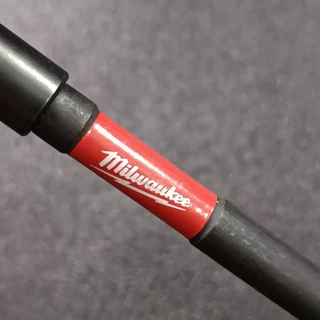 Milwaukee ก้านต่อดอกไขควง แกนต่อดอกไขควง รุ่นสวมเร็ว มีแม่เหล็ก ข้อต่อเสริมดอกไขควง Shockwave Magnetic Bit Holder