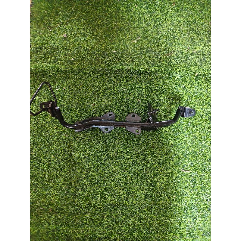 เหล็กพักเท้าหน้า exciter 150 v2