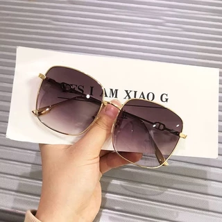 แว่นกันแดด เลนส์เหลี่ยมไล่ระดับ ทรงกรอบโลหะ ทันสมัยสำหรับผู้หญิง สีไล่ระดับแฟชั่น