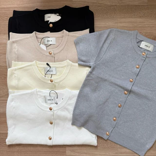 [ป้าย One K] เสื้อไหมพรมแขนสั้นทรงคอกลมกระดุมทองให้ฟีลคุณหนูสุดสุดน่ารักทุกสีเลยค่ะ