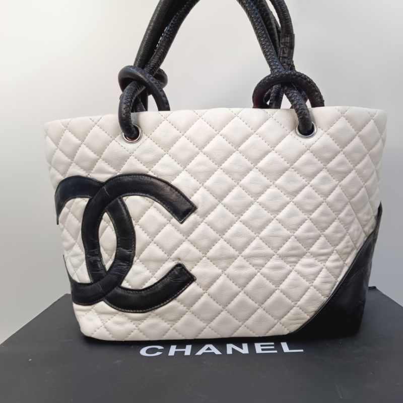 กระเป๋าทางช๊อปปิ้ง ทรงโทส ทรงทำงาน หนังแท้100% #Chanel #classic มือสอง#งานลุ้นแท้#งานคัด#งานตู้🇰🇷🇯🇵
