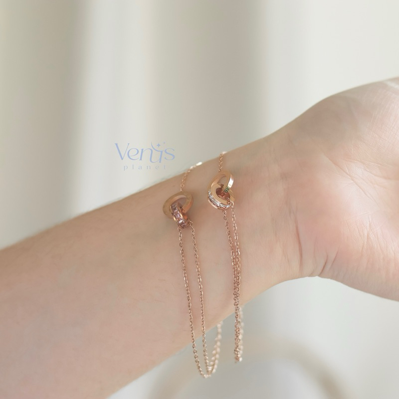 Ve04 v.2 กำไลสร้อยข้อมือคนเก่าคนใหม่กลับมา 2 สี ชมพู/ขาว ( สลักชื่อ+50)
