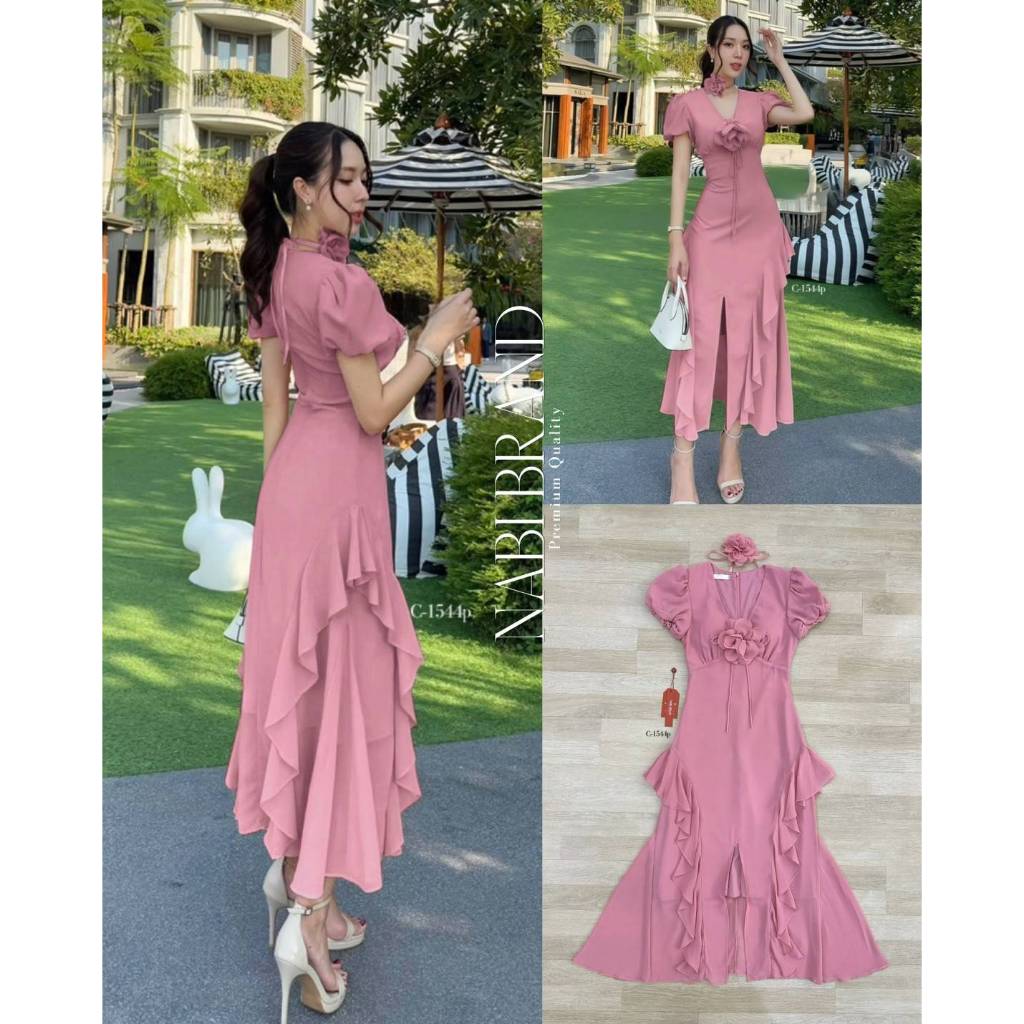 NABI Dress ผ้าชีฟองแขนสั้น ทรงคอV ดีเทลช่วงอกแต่งเป็นสายผูกโบว์ติดดอกไม้เข็มกลัด1