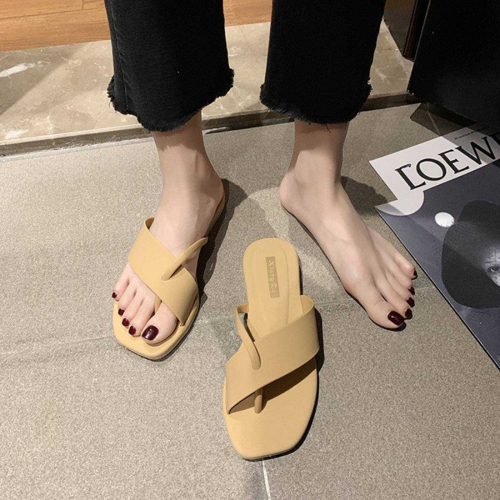 รองเท้าแตะ หนีบ แฟชั่น สายไขว้ สวมใส่สบาย นิ่ม ราคาถูก (แนะนำเผื่อ 1-2 ไซส์) 013