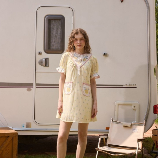 La Mignonne (XS-3XL)Natalie Piper Dress เดรสสีเหลืองพาสเทล แขนตุ๊กตาพองนิดๆมีลูกไม้ที่ปลายแขนเพิ่มความละมุนละไม