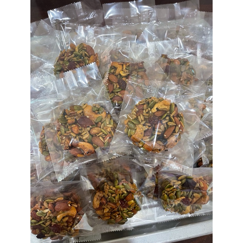 คุกกี้ธัญพืชและผลไม้ 10 ชนิด ไร้แป้ง ไร้น้ำตาล 1 กล่องมี 6 ชิ้น - รูปที่ 3