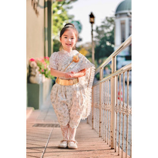 ชุดไทยสไตล์ลูกคุณหนู