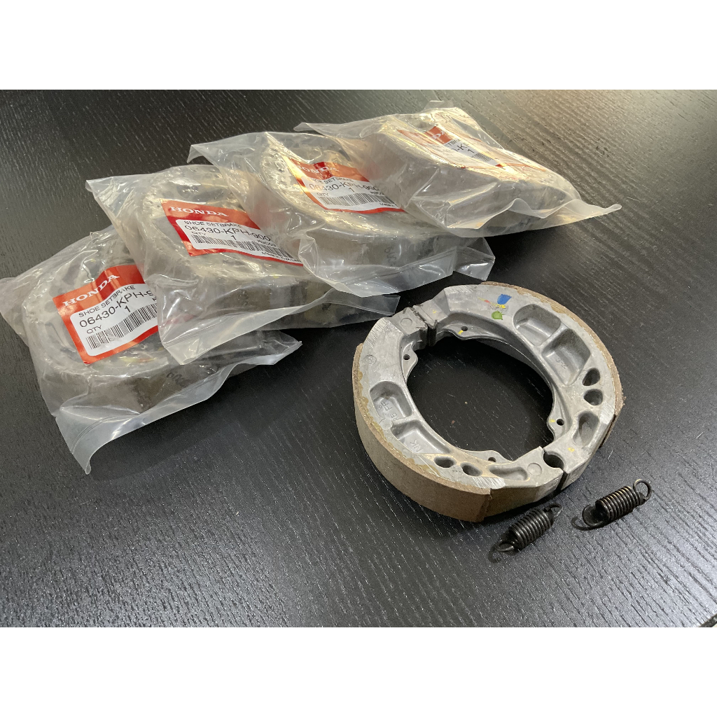 ผ้าเบรคหลัง ดรัมเบรค  DASH, [แท้ศูนย์ 100%]