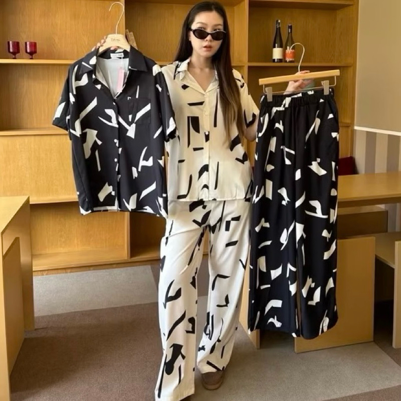 ชุดเซ็ต Printed Satin x Cotton Set แบรนด์ Tshoppppp