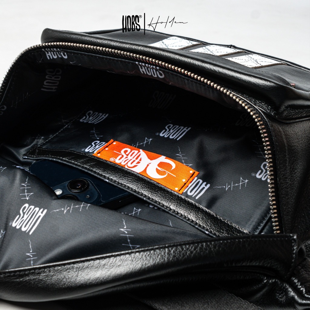 แถมฟรี 4 อย่าง ( ส่งฟรี) กระเป๋าสะพายข้าง HOBS x HOLD'EM (100% Genunie) DOUBLE'H'COLLECTION