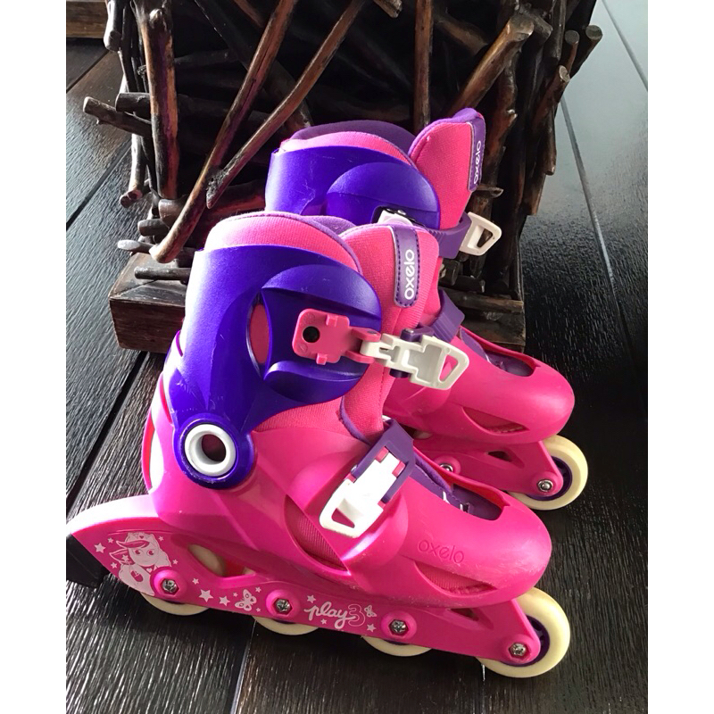 รองเท้าเล่นโรลเลอร์เบลด Oxelo ของ ดีเคทลอน (มือสอง) เบอร์ 32-34