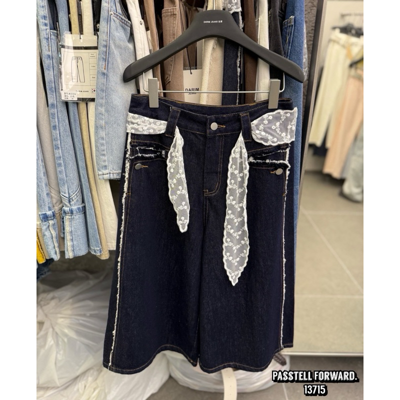 Korea darim short with laced  มาใหม่เลยค้า กับยีน3ส่วน ผ้ายีนอย่างดีงานป้ายdarim เพิ่มดีเทลสายผ้าลูก