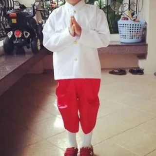 ถุงเท้ายาว สีขาว สีดำ ใส่กับชุดไทย โจงกระเบน ถุงเท้าราชปะแตน FreeSize Unisex