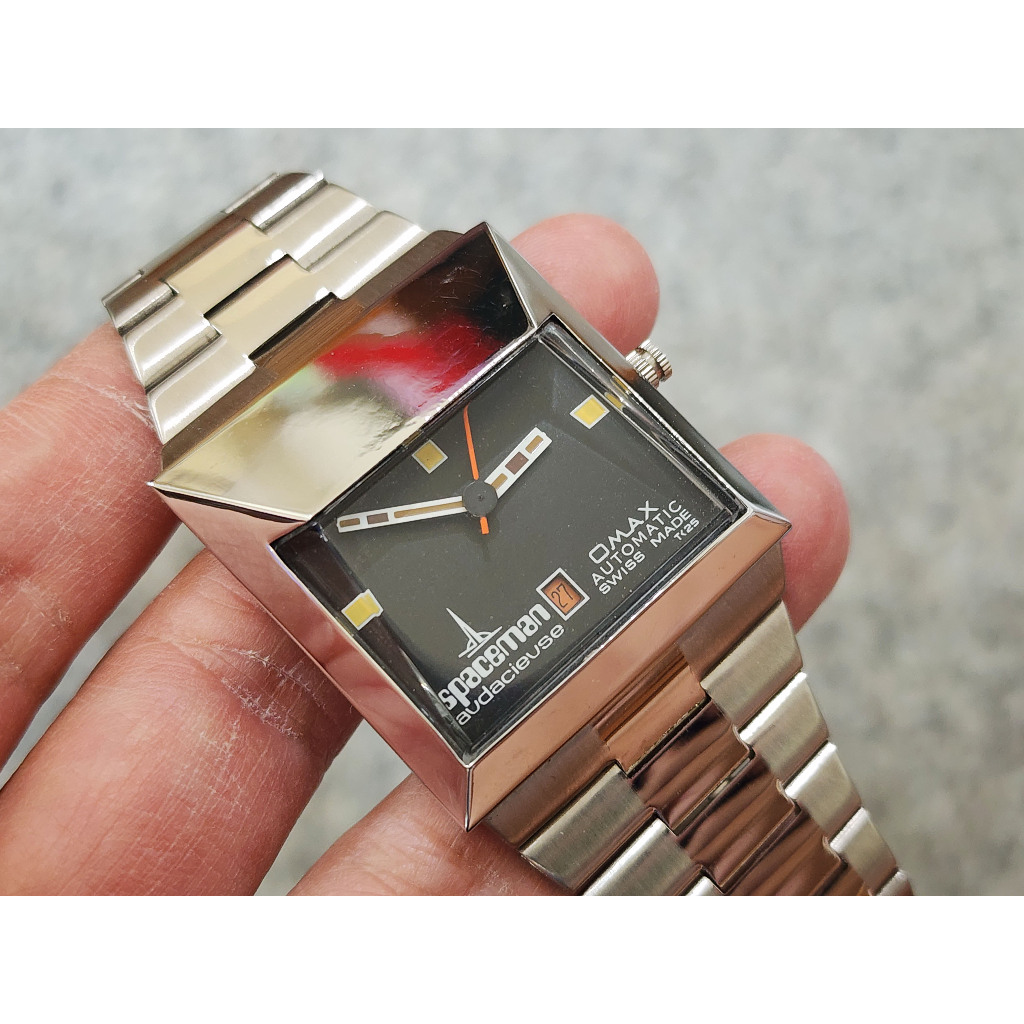 นาฬิกา VINTAGE SPACEMAN OMAX SQUARE CASE AUTOMATIC.
