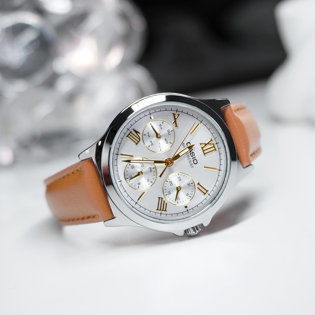 Casio Standard นาฬิกาข้อมือผู้หญิง สายหนัง รุ่น LTP-V300,LTP-V300L,LTP-V300L-7A2- สีน้ำตาล