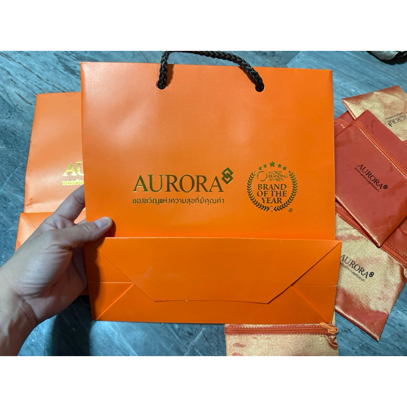 ถุงกระดาษใบใหญ่ ทองAURORA