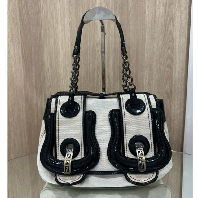 กระเป๋า Like New Fen❤️di Cream/Black Canvas and Patent Leather B Shoulder Bag Made in Italy สินค้ารั
