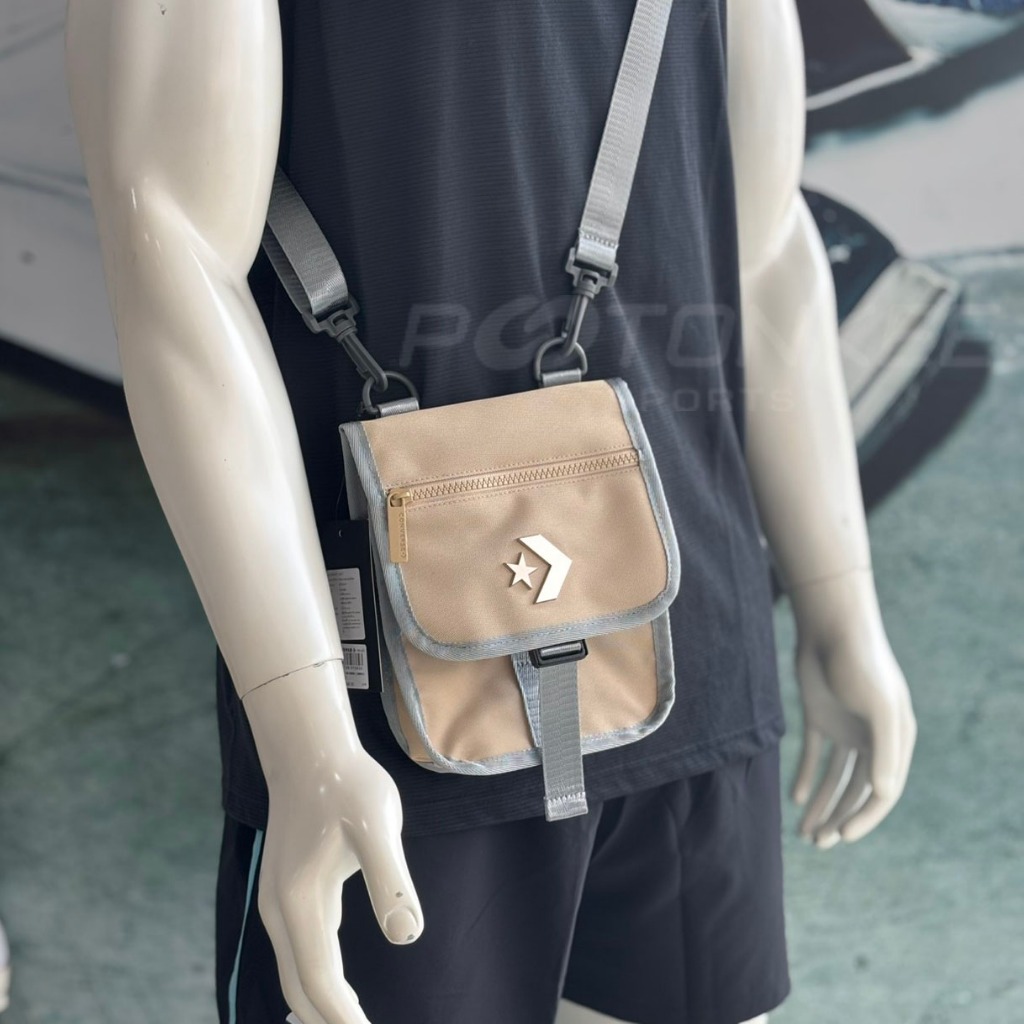 Converse IS MORE POET THAN MINI BAG กระเป๋าสะพายข้าง อเนกประสงค์